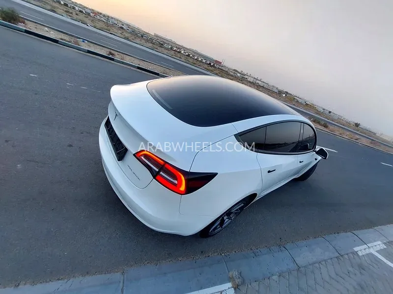 تسلا موديل 3 2021 for Sale in الشارقة Image-5