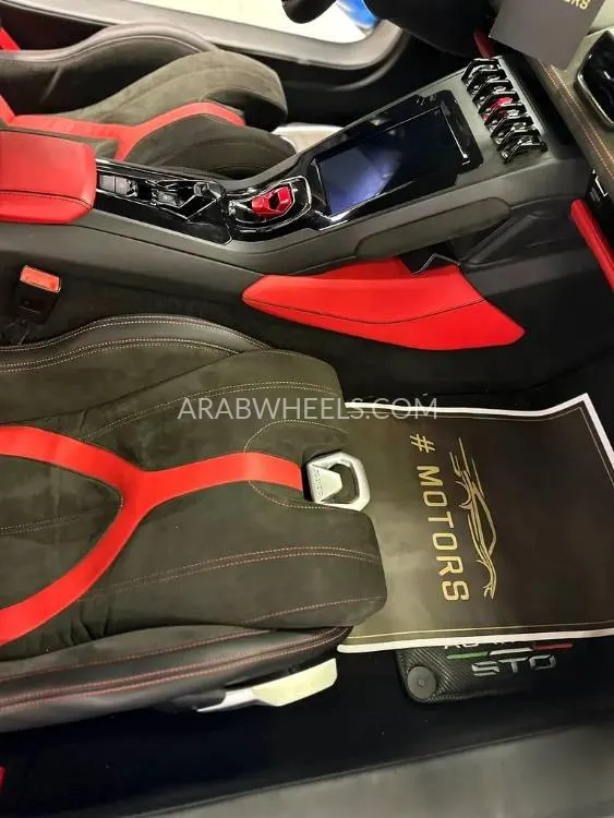 لامبورغيني هوراكان 2022 for Sale in دبي Image-9