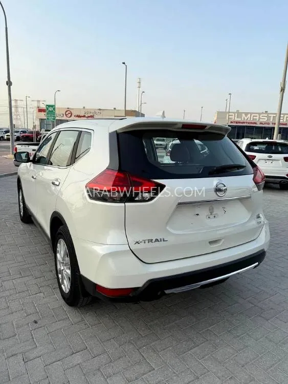 Nissan X-Trail 2018 for Sale in Abu Dhabi Image-9
