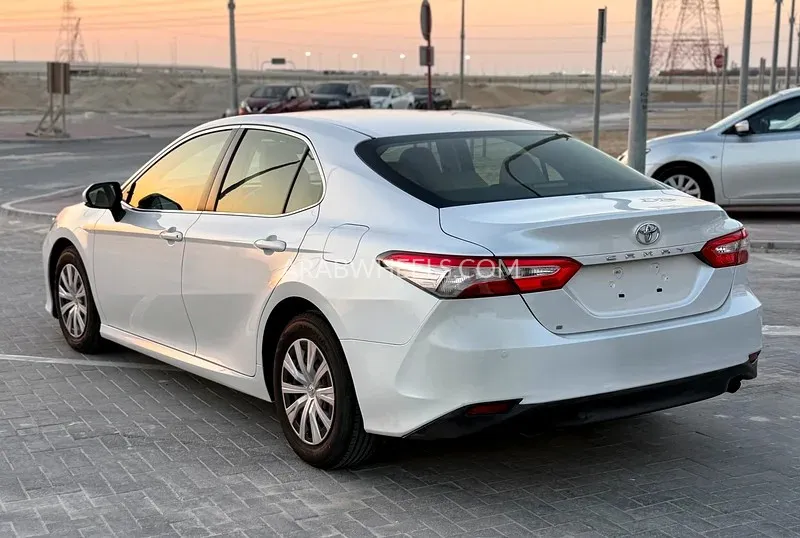 Toyota Camry 2019 for Sale in Abu Dhabi Image-5