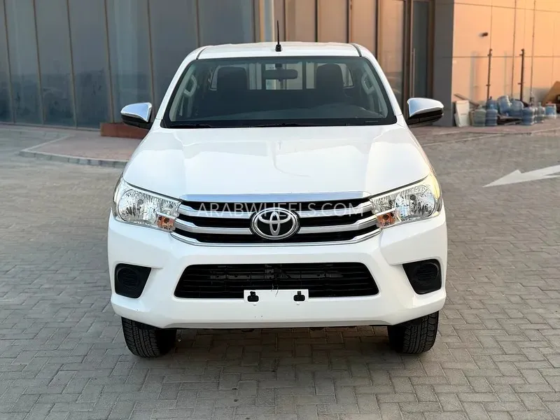 Toyota Hilux 2020 for Sale in Abu Dhabi Image-2