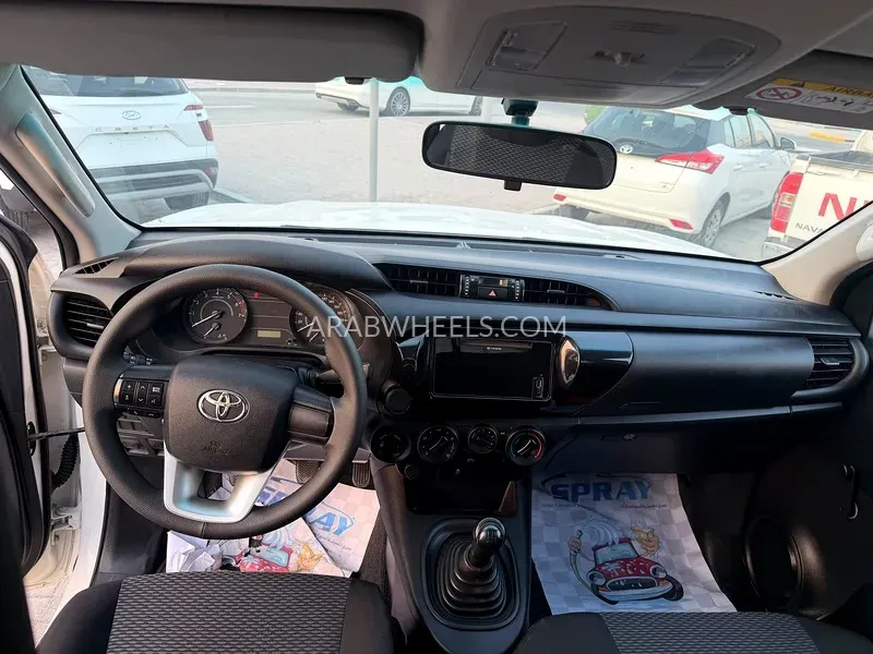 Toyota Hilux 2020 for Sale in Abu Dhabi Image-10