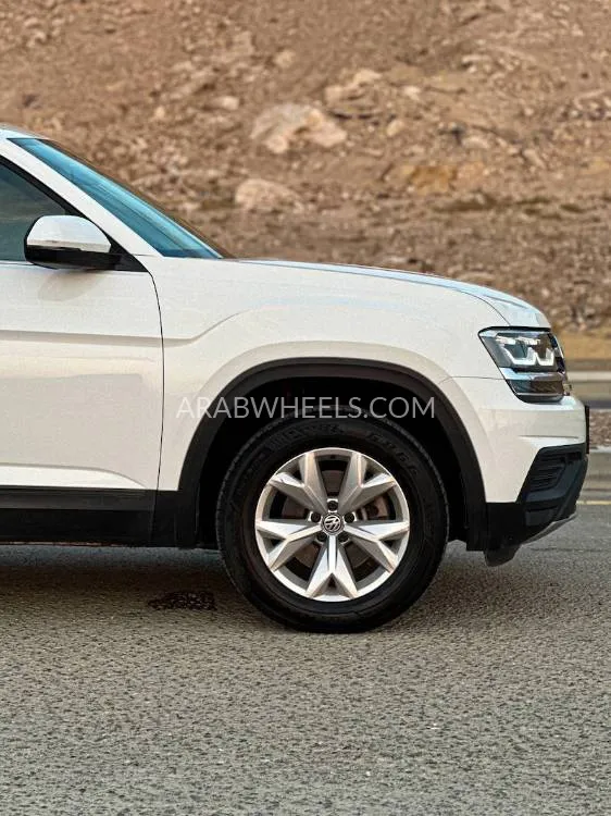 Volkswagen Touareg 2019 for Sale in Abu Dhabi Image-4