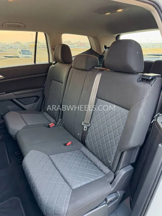 Volkswagen Touareg 2019 for Sale in Abu Dhabi Image-17