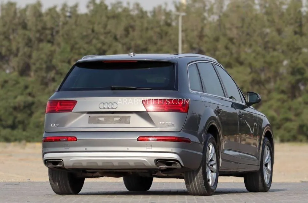 أودي Q7 2017 for Sale in الشارقة Image-6