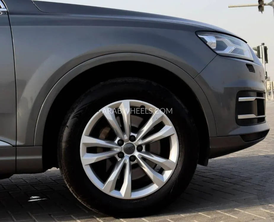 أودي Q7 2017 for Sale in الشارقة Image-28