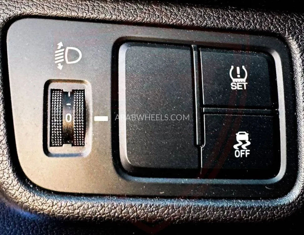 Hyundai Accent 2020 for Sale in Sharjah Image-14