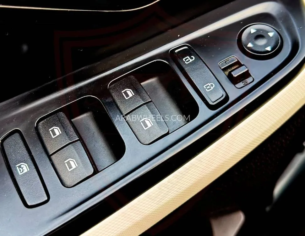 Hyundai Creta 2022 for Sale in Sharjah Image-16