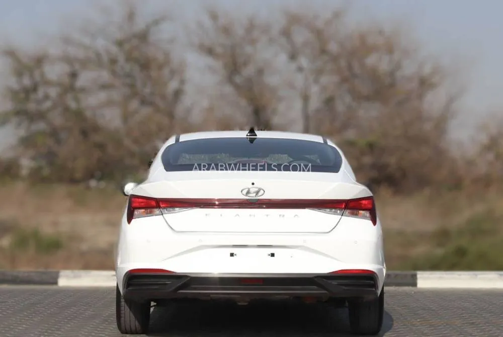 هيونداي إلنترا 2023 for Sale in الشارقة Image-5