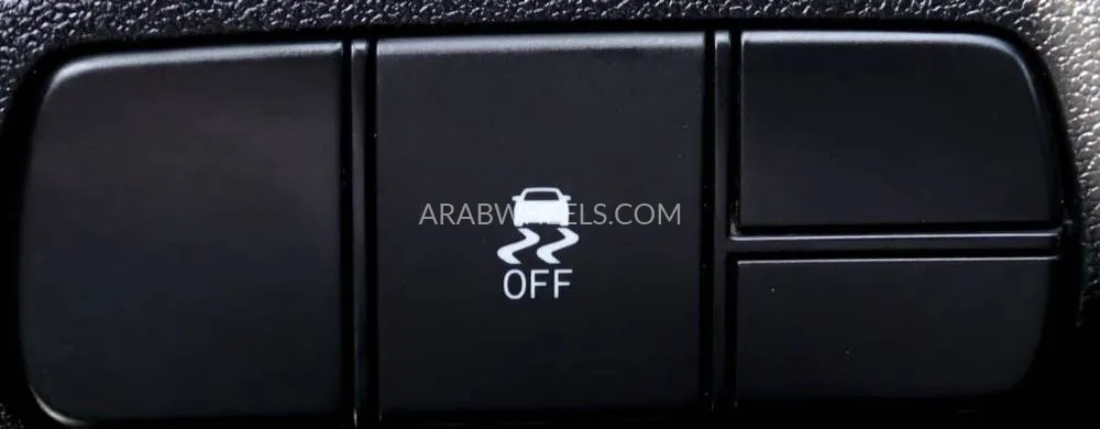 هيونداي إلنترا 2023 for Sale in الشارقة Image-17