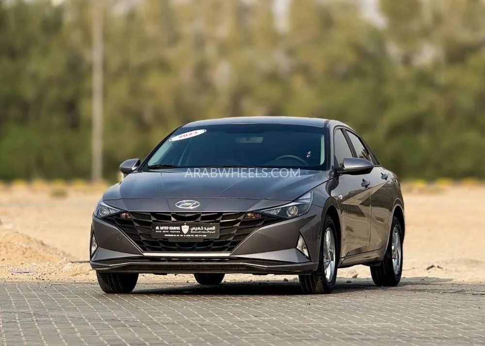 هيونداي إلنترا 2023 for Sale in الشارقة Image-3