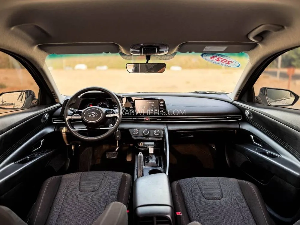 هيونداي إلنترا 2023 for Sale in الشارقة Image-12