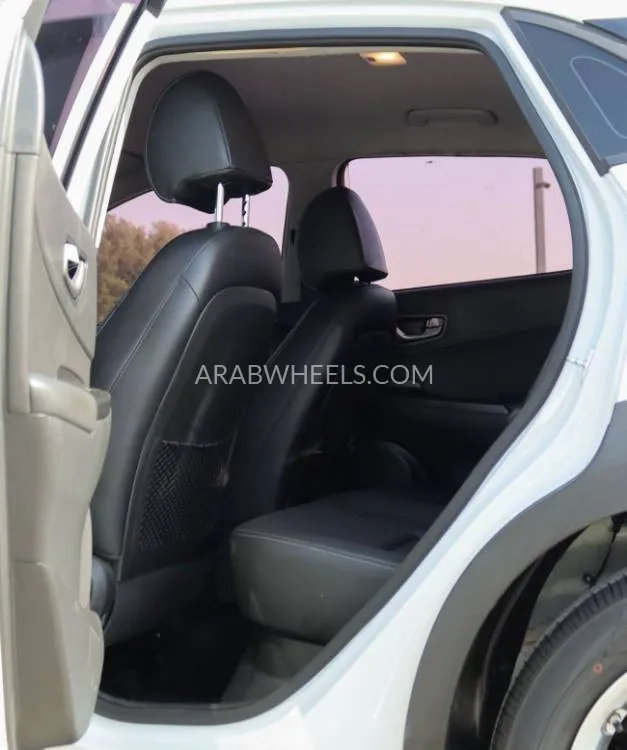 Hyundai Kona 2020 for Sale in Sharjah Image-10