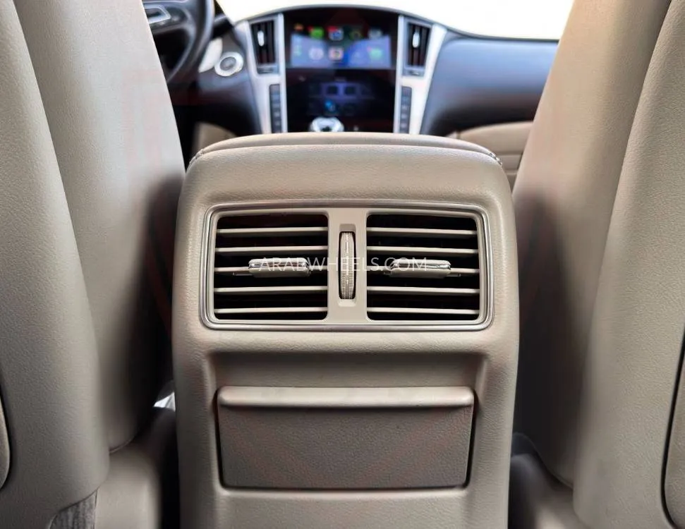 إنفينيتي Q50 2023 for Sale in الشارقة Image-11