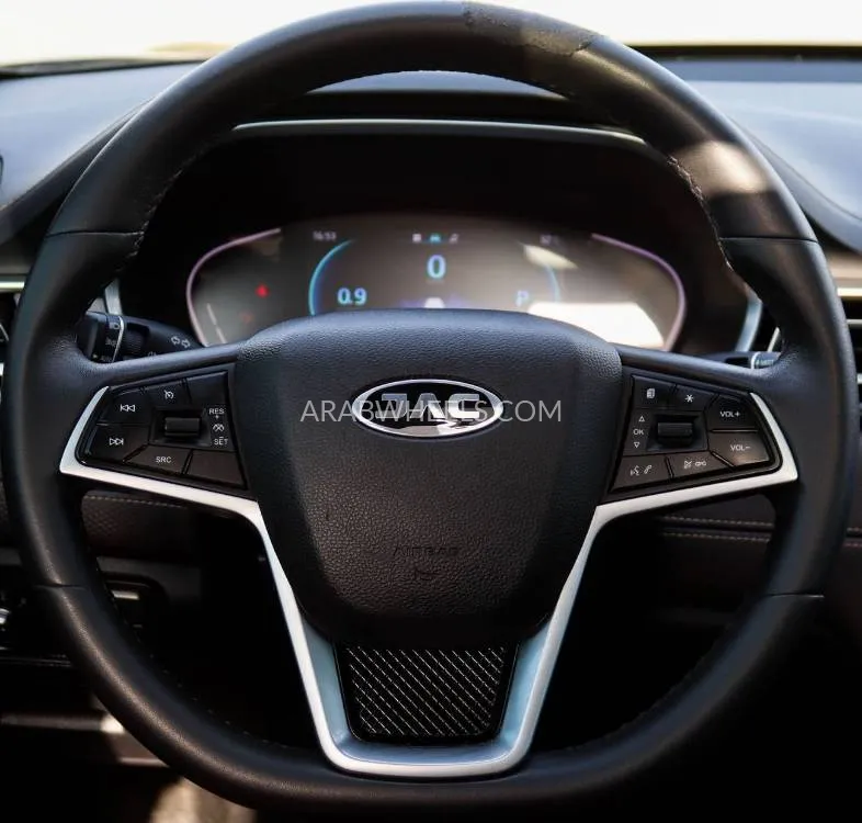 JAC J7 2023 for Sale in Sharjah Image-12