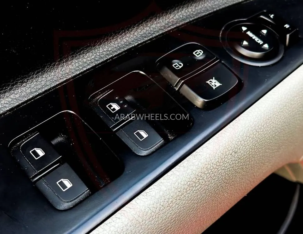 Kia Rio 2021 for Sale in Sharjah Image-16