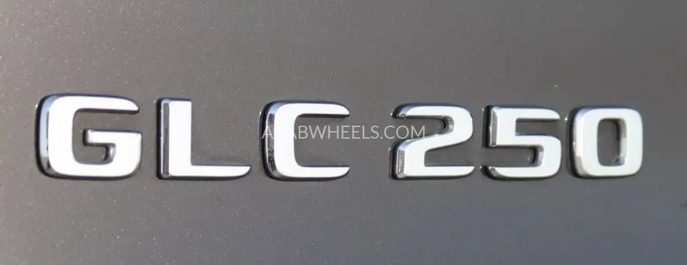 Mercedes Benz GLC Class 2018 for Sale in Sharjah Image-8