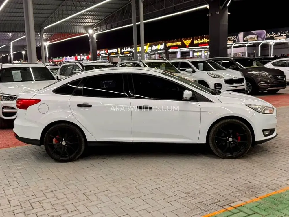 Ford Focus 2017 for Sale in Ajman Image-3