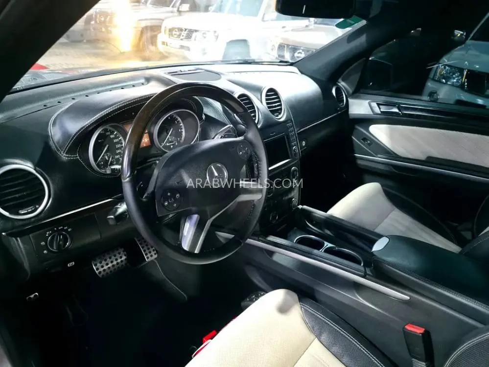 Mercedes Benz GL Class 2012 for Sale in Ajman Image-16