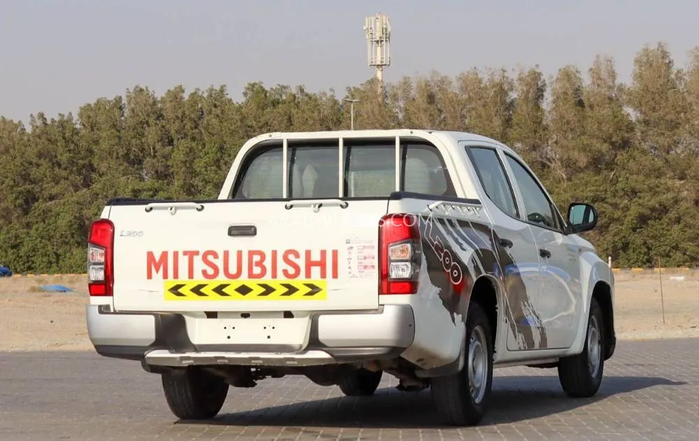 Mitsubishi L200 2022 for Sale in Sharjah Image-6
