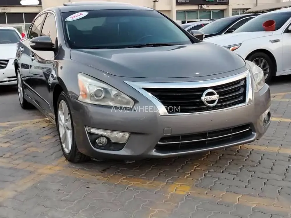 Nissan Altima 2014 for Sale in Dubai Image-5