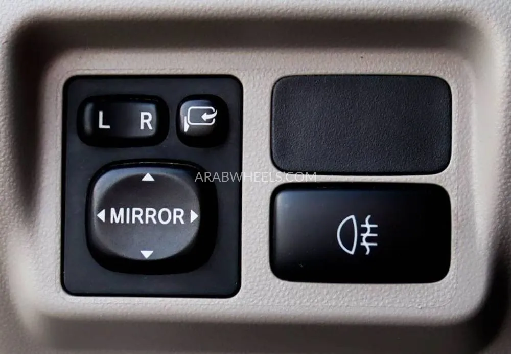 Toyota Avanza 2020 for Sale in Sharjah Image-11