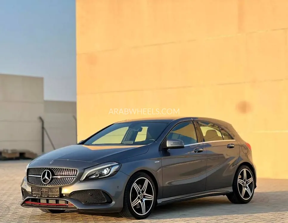 Mercedes Benz A Class 2018 for Sale in Sharjah Image-2