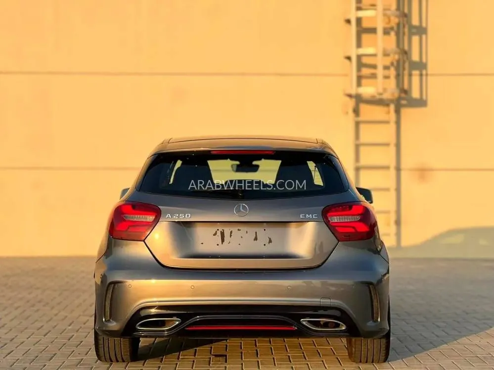 Mercedes Benz A Class 2018 for Sale in Sharjah Image-15