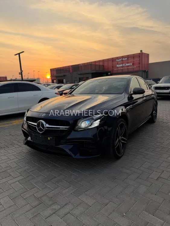 مرسيدس بنز كلاس E 2018 for Sale in الشارقة Image-4