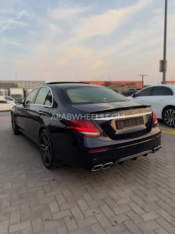 مرسيدس بنز كلاس E 2018 for Sale in الشارقة Image-6