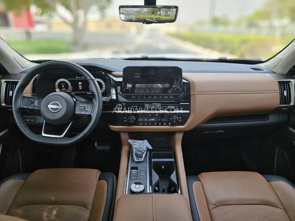 Nissan Pathfinder 2023 for Sale in Dubai Image-12