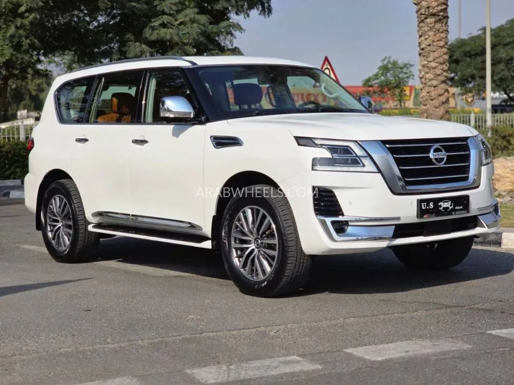 Nissan Patrol 2020 for Sale in Dubai Image-3