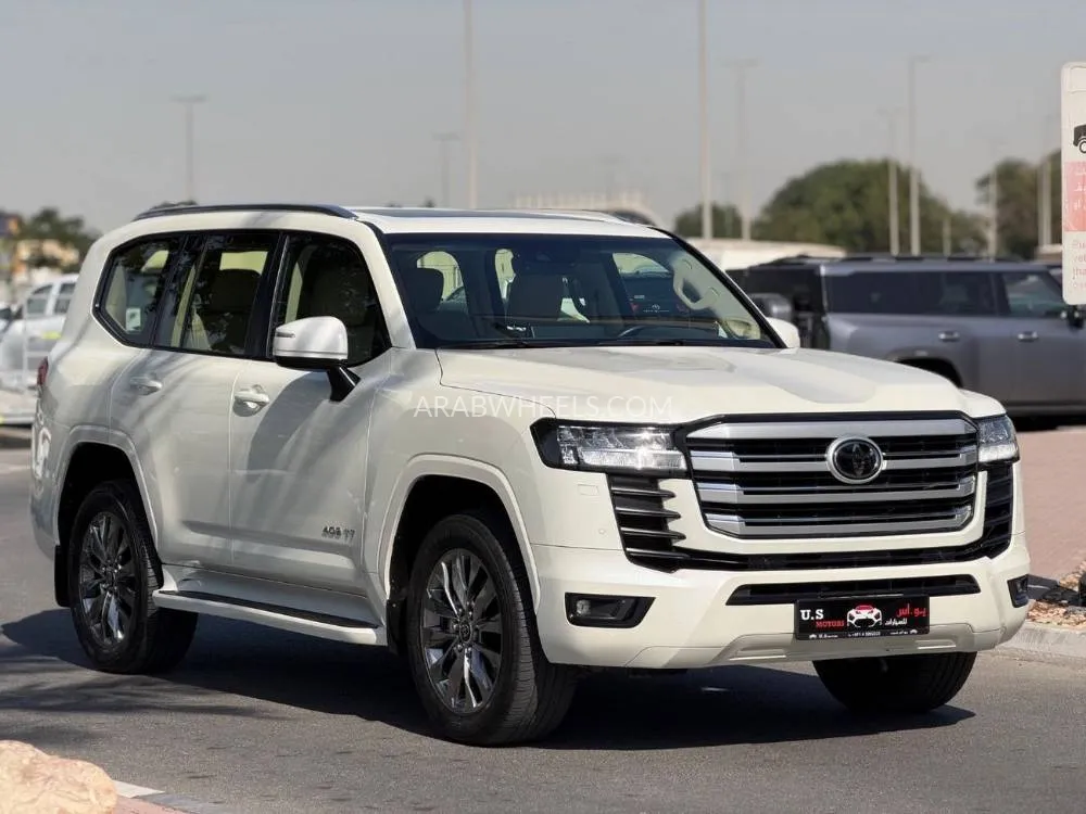 Toyota Land Cruiser 2023 for Sale in Dubai Image-3