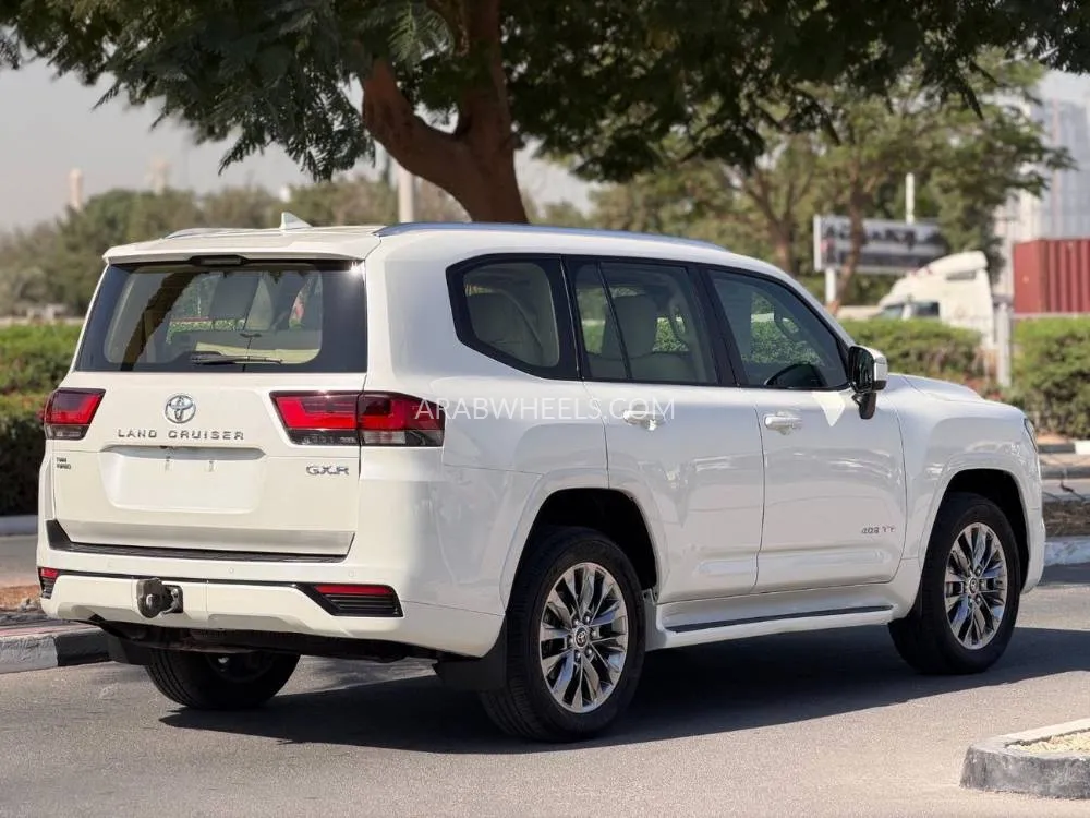 Toyota Land Cruiser 2023 for Sale in Dubai Image-4