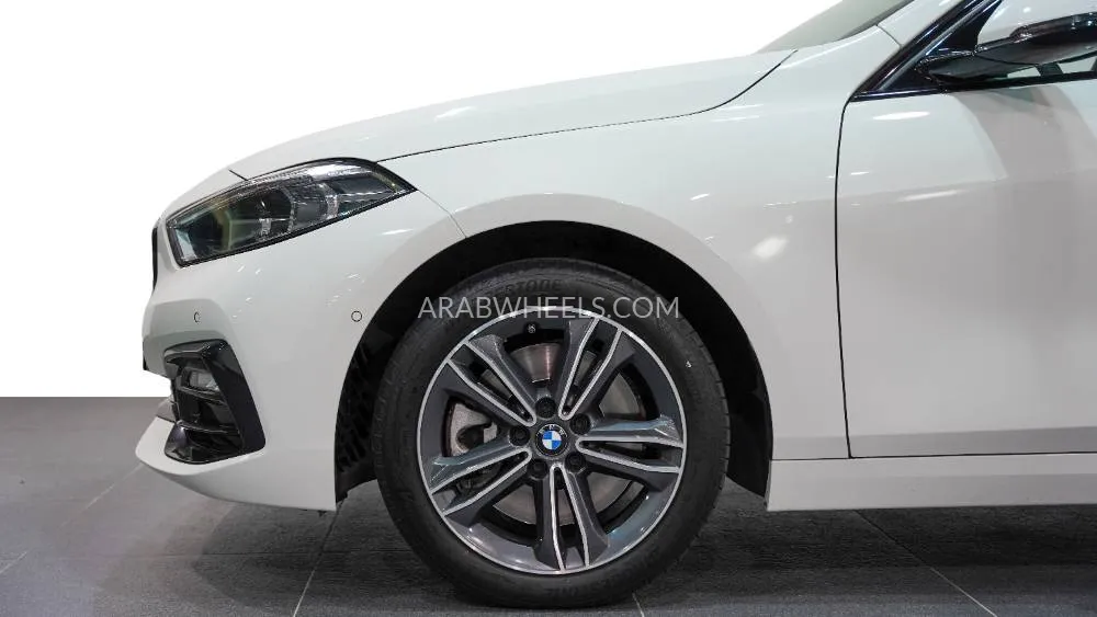 بي إم دبليو الفئة الأولى 2023 for Sale in أبو ظبي Image-4