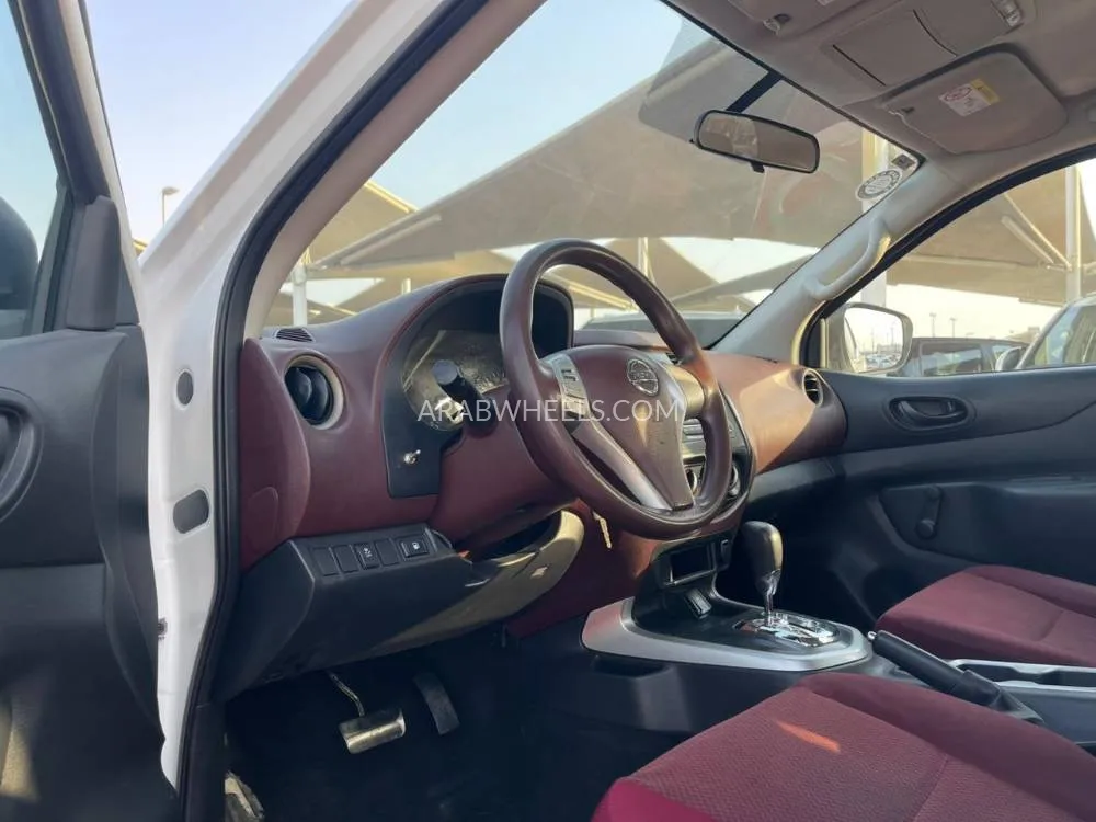Nissan Navara 2019 for Sale in Sharjah Image-13