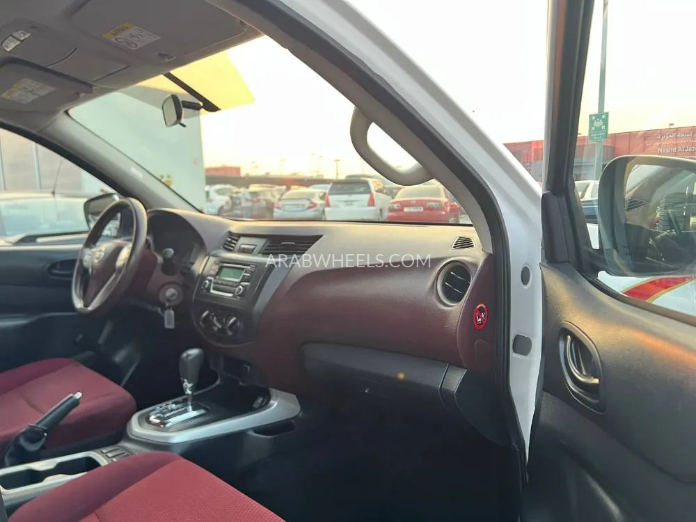 Nissan Navara 2019 for Sale in Sharjah Image-12