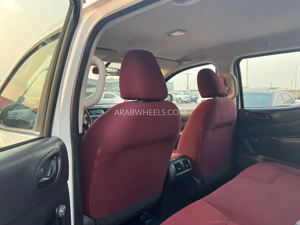 Nissan Navara 2019 for Sale in Sharjah Image-14
