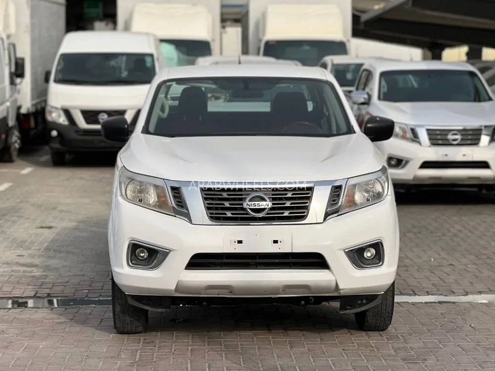 Nissan Navara 2020 for Sale in Sharjah Image-3
