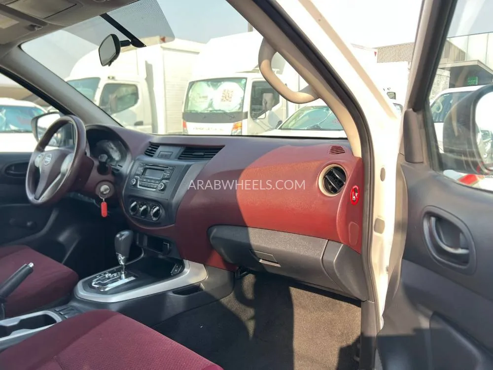 Nissan Navara 2020 for Sale in Sharjah Image-10