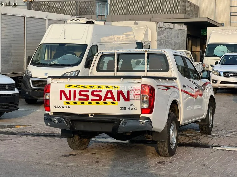 Nissan Navara 2020 for Sale in Sharjah Image-7