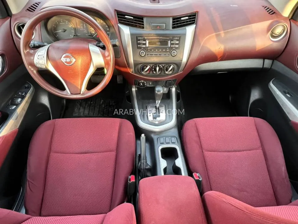 Nissan Navara 2020 for Sale in Sharjah Image-14