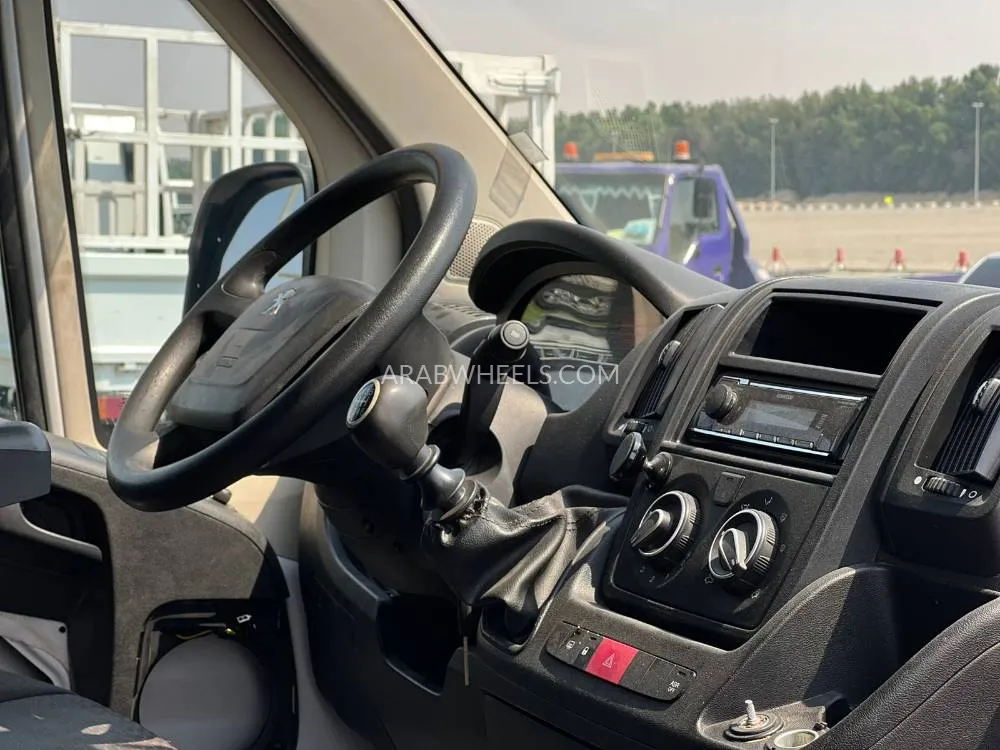 Peugeot Boxer 2023 for Sale in Sharjah Image-9