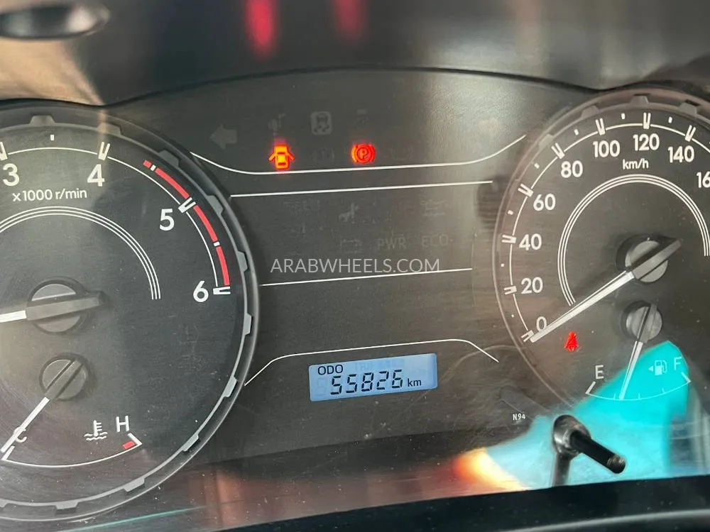 تويوتا هايلوكس 2024 for Sale in الشارقة Image-8