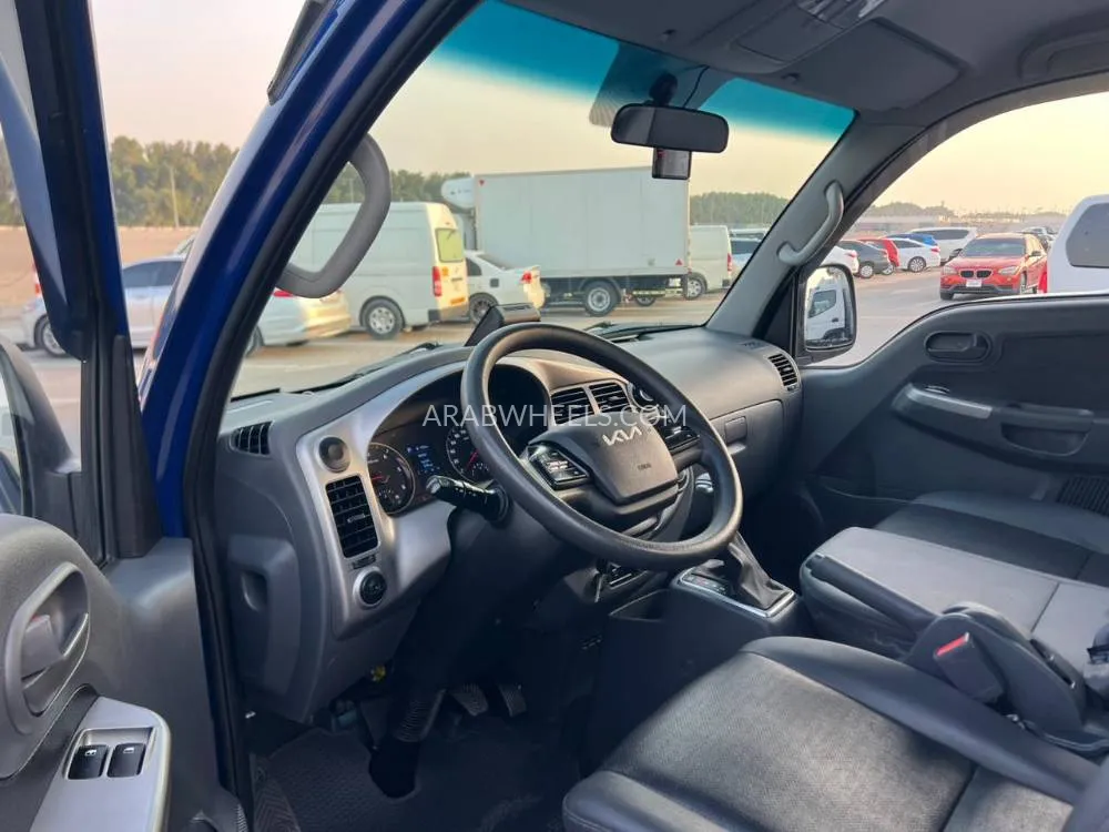 Kia Bongo 2022 for Sale in Sharjah Image-10