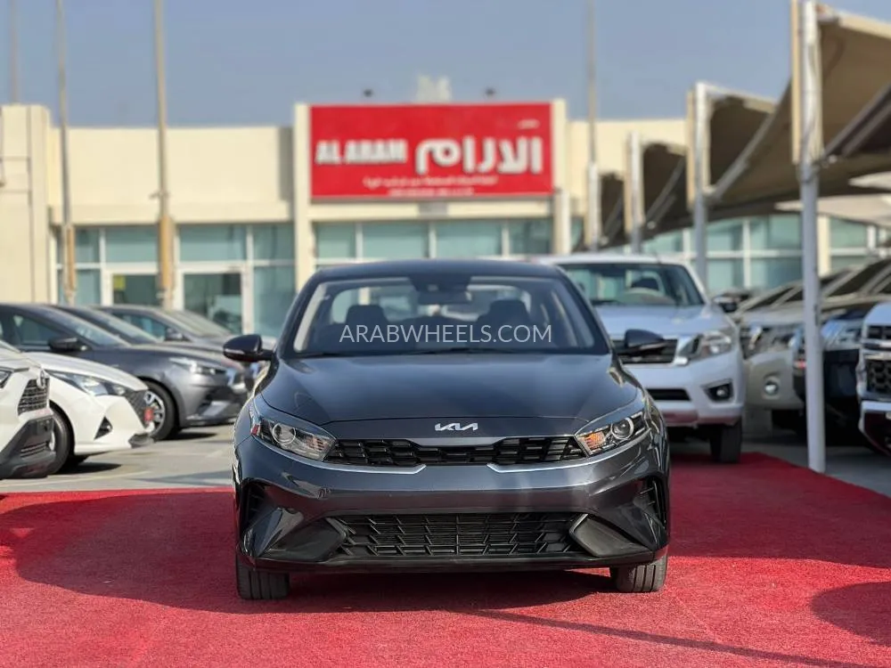 Kia Cerato 2023 for Sale in Sharjah Image-3