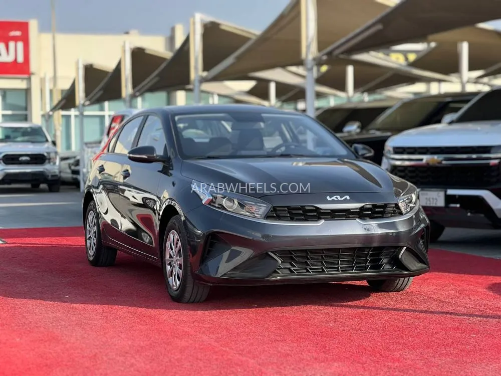 Kia Cerato 2023 for Sale in Sharjah Image-2