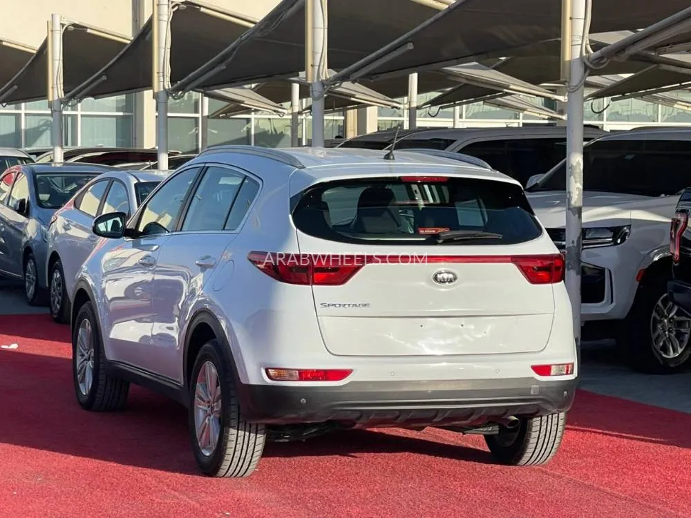 Kia Sportage 2019 for Sale in Sharjah Image-5
