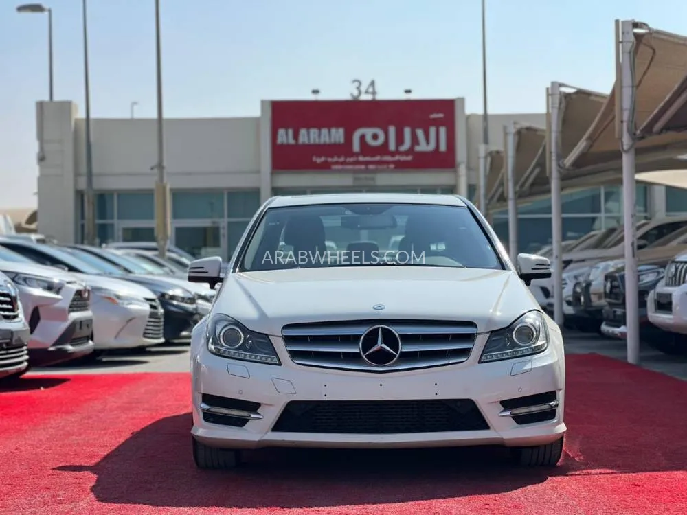 Mercedes Benz C Class 2012 for Sale in Sharjah Image-3
