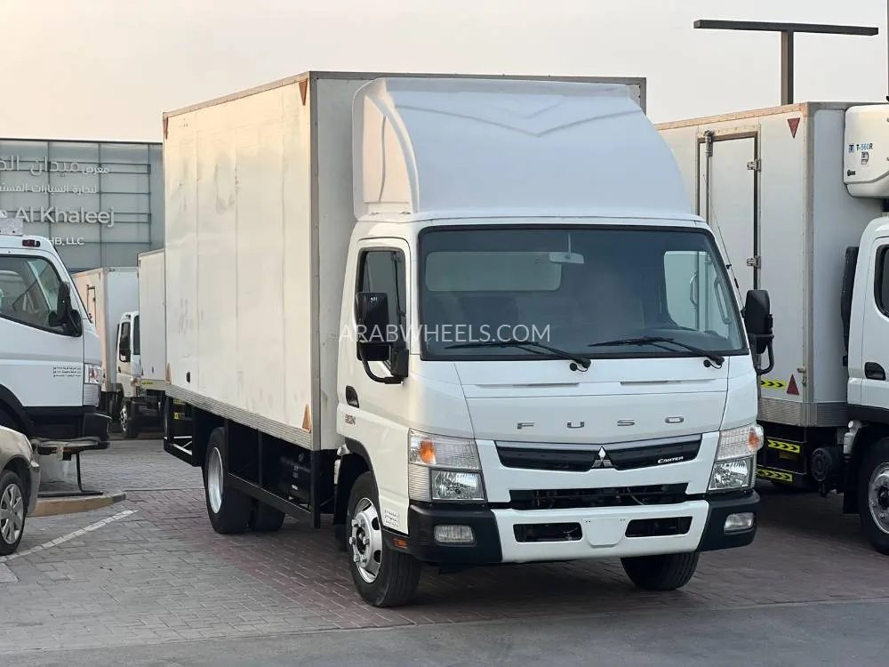 Mitsubishi Fuso 2021 for Sale in Sharjah Image-17